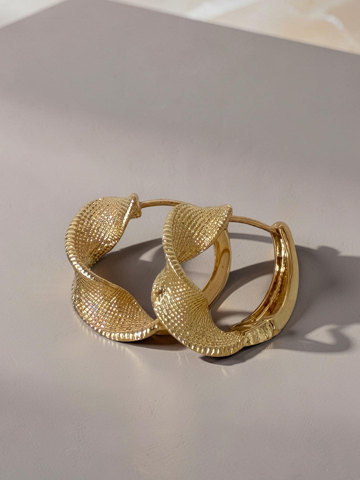 SOLÉA Creolen | Vergoldeter Schmuck | 22k